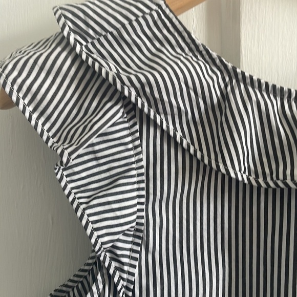 J Crew Shirting Stripe Ruffled Top Grey White - Picture 3 of 9